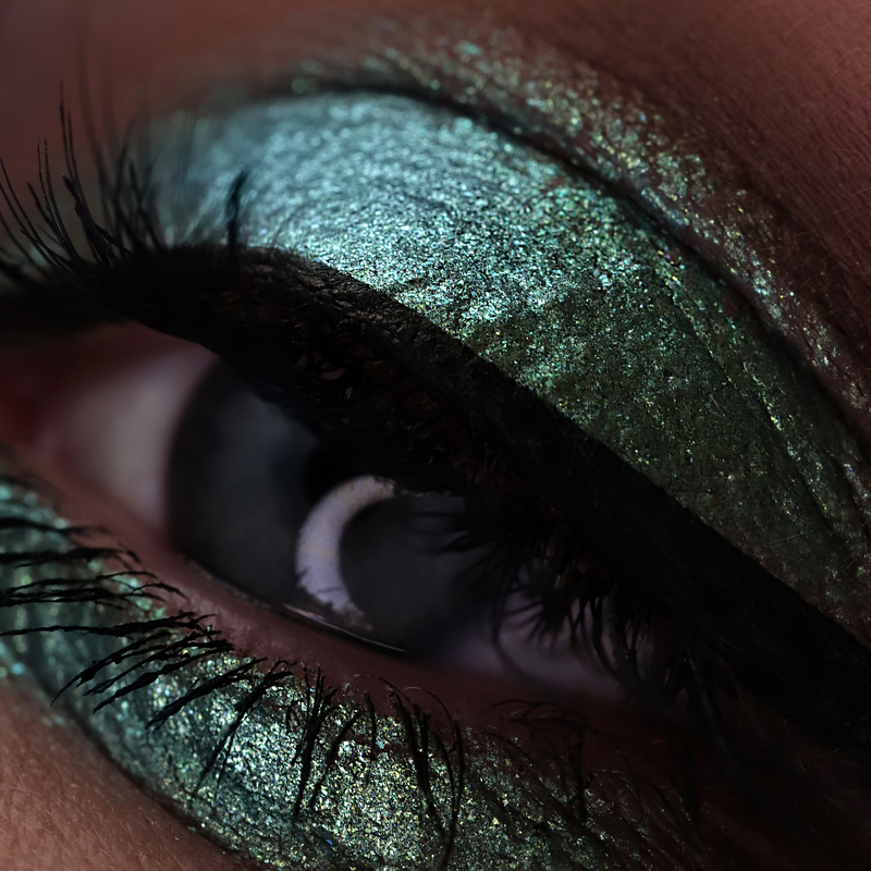 Relouis Тени д/век жидкие сияющие PRO Sparkle Liquid Eyeshadow 35 Miracle Green