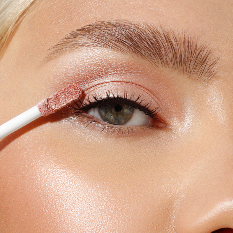 LUX visage Жидкие тени для век SATIN Nude super stay 202 Pastel Peach