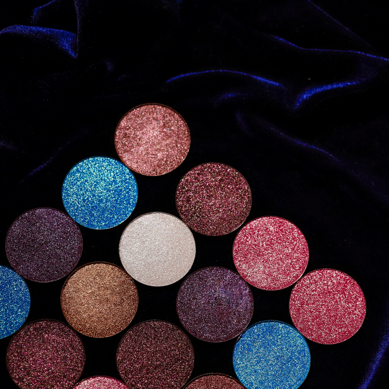 Relouis Тени для век PRO Eyeshadow Sparkle тон 03 candy pink